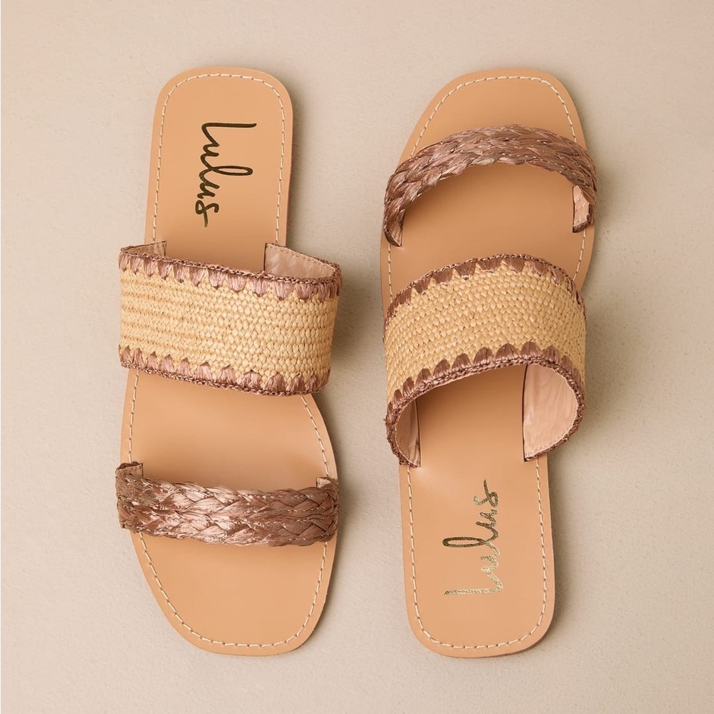 New with tags Lulu’s Minka Brown Raffia Woven Slide Sandals